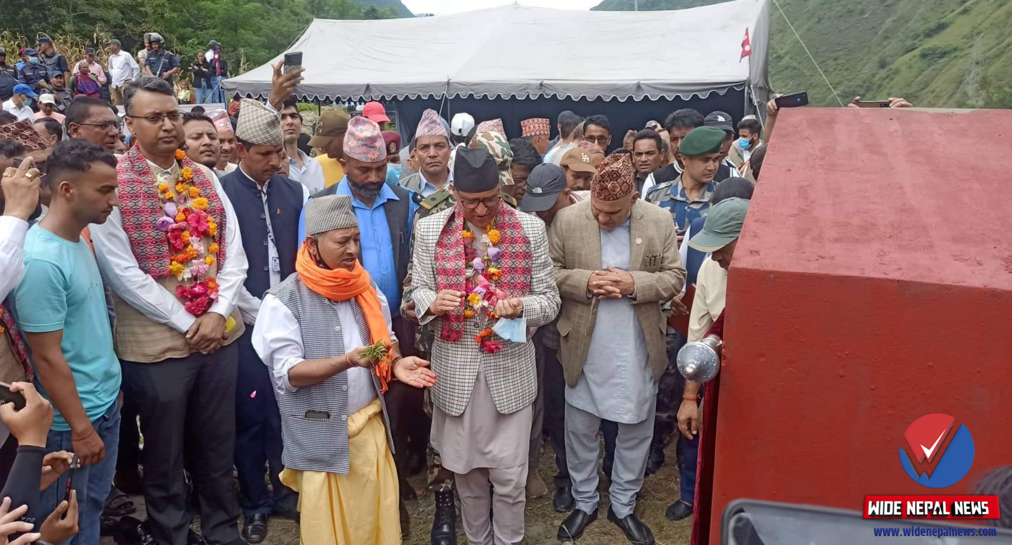 महाकालीमा मोटरेबल पुल निर्माणले त्रीदेशिय व्यापार र समृद्धिको ढोका खुल्छ : मन्त्री बडू