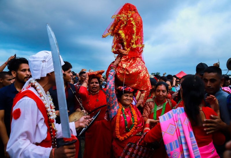 सुदूरपश्चिममा गौरा पर्वको रौनक, विभिन्न स्थानीय तहले दिए बिदा