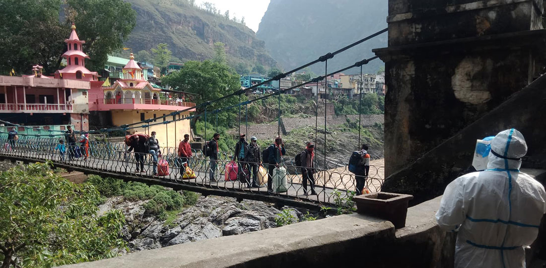 कोरोना संक्रमित बढ्दै, झुलाघाट नाकामा कडाई