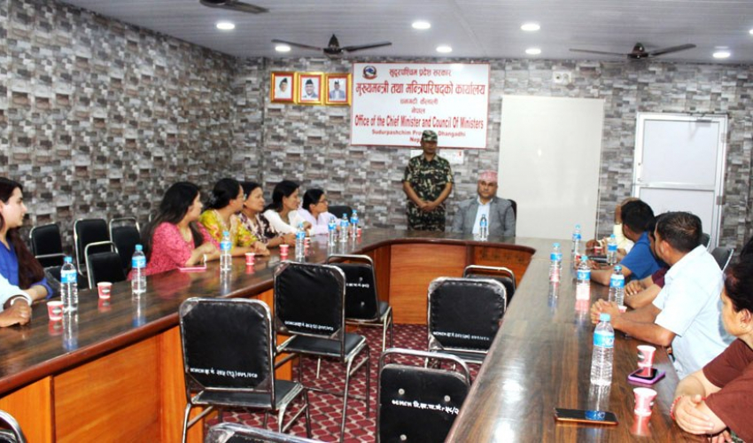 सुदूरपश्चिममा क्यान्सरका बिरामी खोज्न चिकित्सक टोली अग्रसर