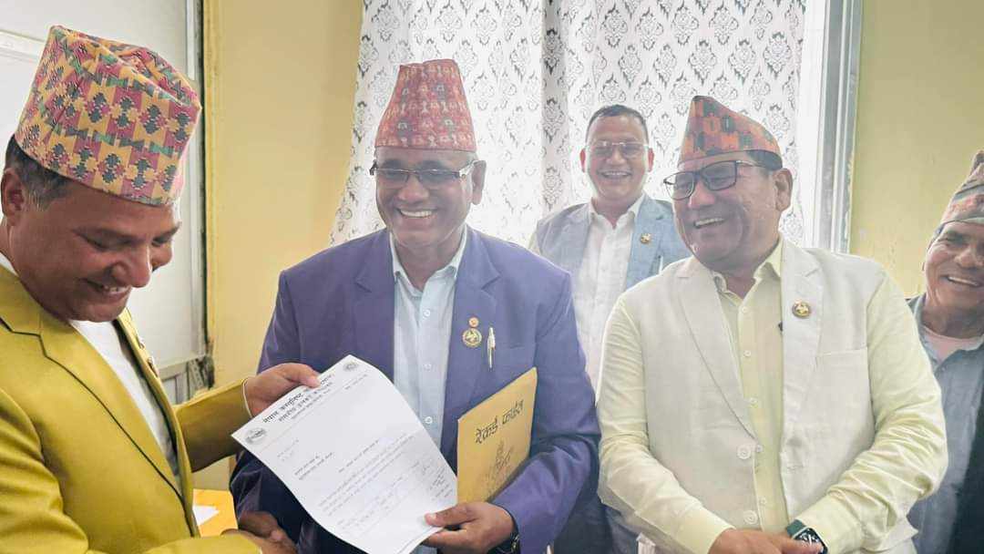 सुदूरपश्चिममा सोडारीलाई एमालेले विश्वासको मत दिने